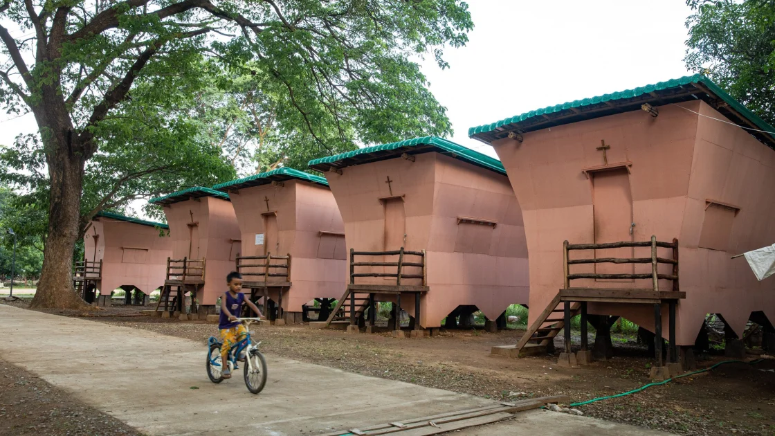 Inovasi Bambu Revolusioner: Rumah Tahan Gempa dari Blue Temple Seharga Smartphone!