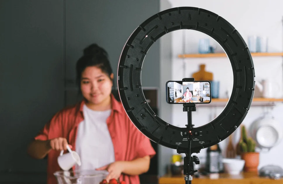 Rahasia Thumbnail YouTube Anti-Skip: Panduan Lengkap dari Nol untuk Viewers Maksimal!