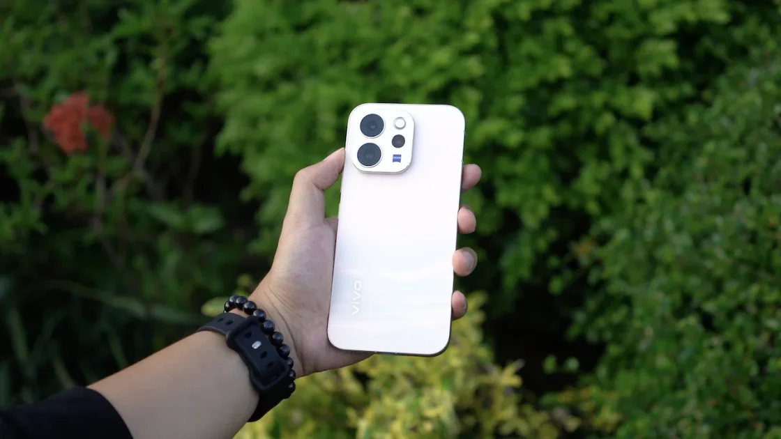 Review vivo V70: HP Mid-Range Gaming dengan Performa Dimensity 7300 dan Baterai Super Awet